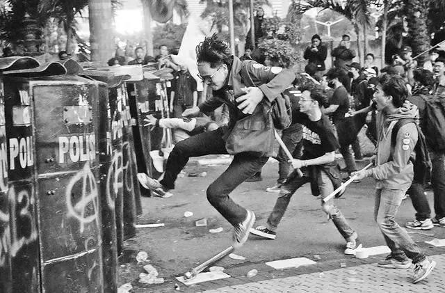 印尼爆发大规模抗议 当地华人：多位政要住